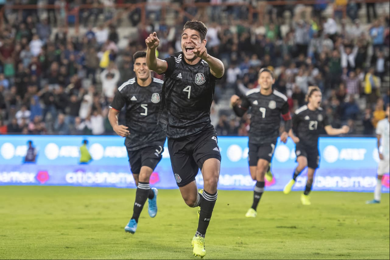 Al minuto 50’, Luis Hernández anotó para los mexicanos.