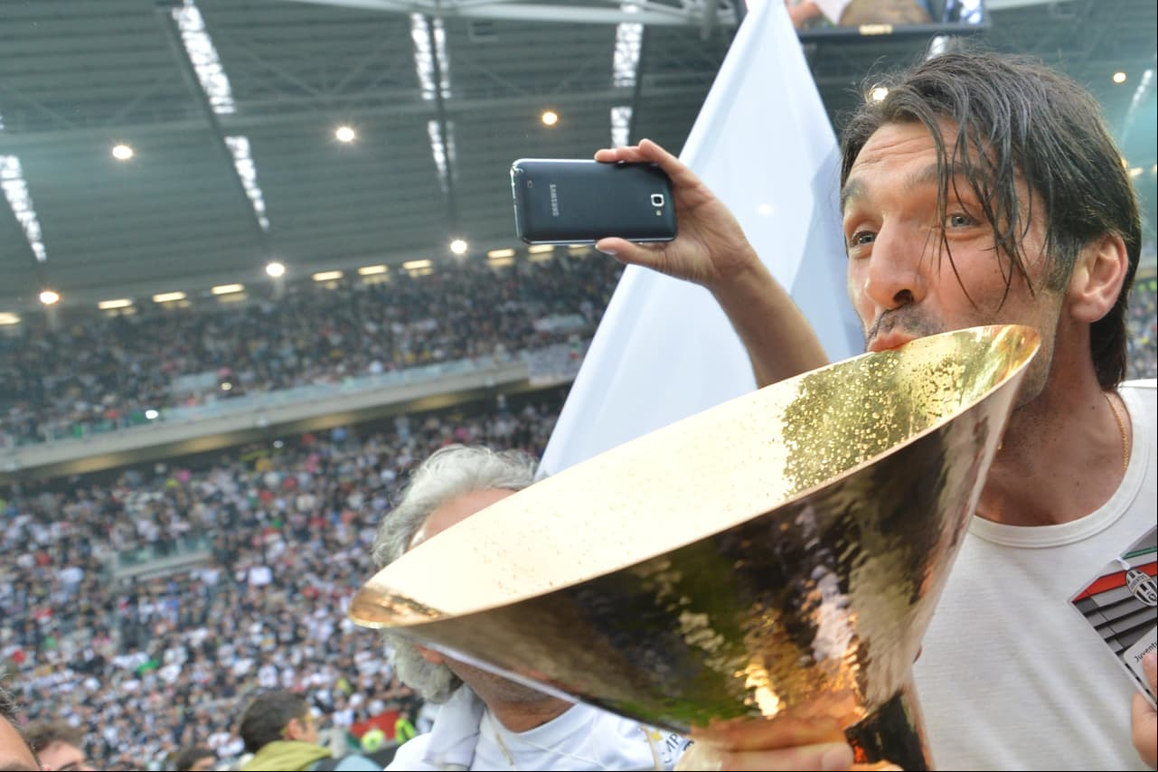 Ganó el título de la Serie A en sus dos primeras temporadas con la Juve, además de conseguirlo de nuevo de forma consecutiva en las campañas 2004-05 y 2005-06.