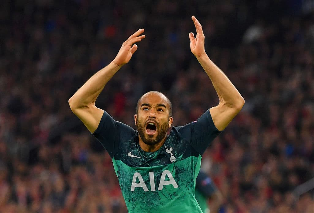 Una actuación milagrosa, providencial, para la eternidad, así fue el triplete que marcó Lucas Moura a favor del Tottenham Hotspur en la Vuelta de las Semifinales de la Liga de Campeones ante el Ajax. Moura anotó a los 55, 59 y 96 minutos los goles que le sacan de la bolsa el boleto a la Final a los Holandeses. Estas son las imágenes de esa proeza.