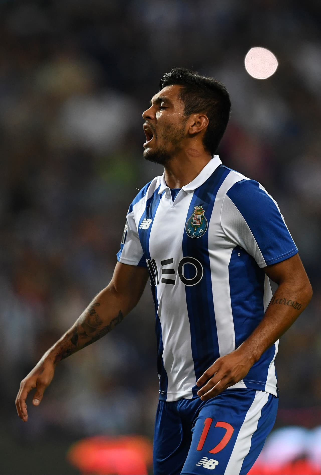 Liga NOS - Jornada 31 / Chaves 0-2 Porto: Jesús 'Tecatico' Corona fue titular en este partido sumando 26 juegos y 19 de titular. Acumula también 3 goles.
