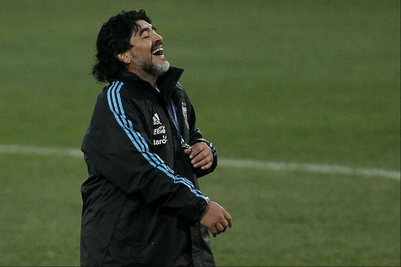 En 2008 tuvo el mayor reto que un director técnico pueda tener: dirigir la selección argentina. Logró la clasificación al mundial de Sudáfrica 2010.