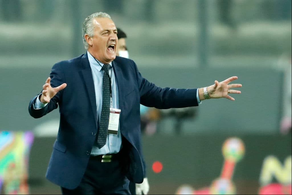 ¡Increíble! La excusa del DT de Ecuador que justifica el gol de Perú