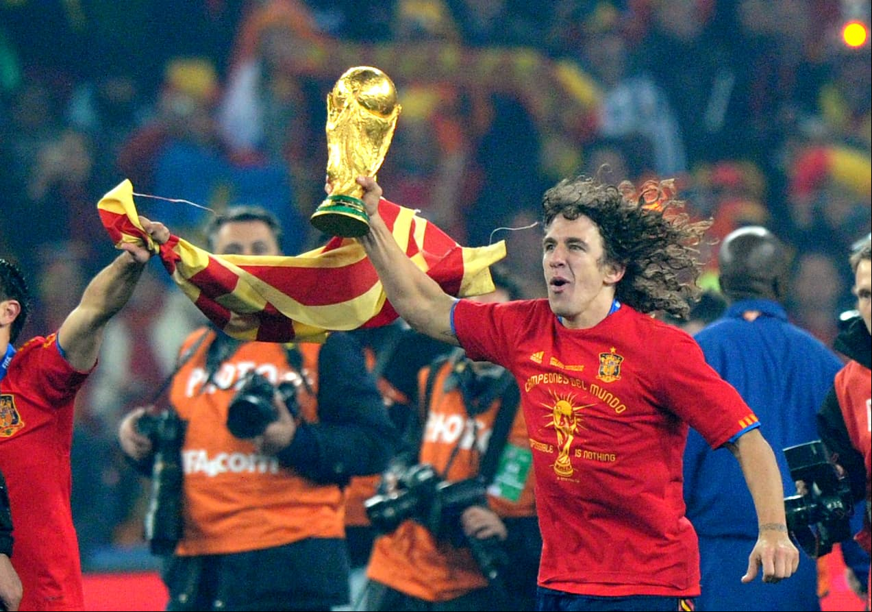 Carles Puyol (España) - con La Roja, el imponente defensor catalán ganó una Eurocopa (2008) y la Copa del Mundo de Sudáfrica 2010.