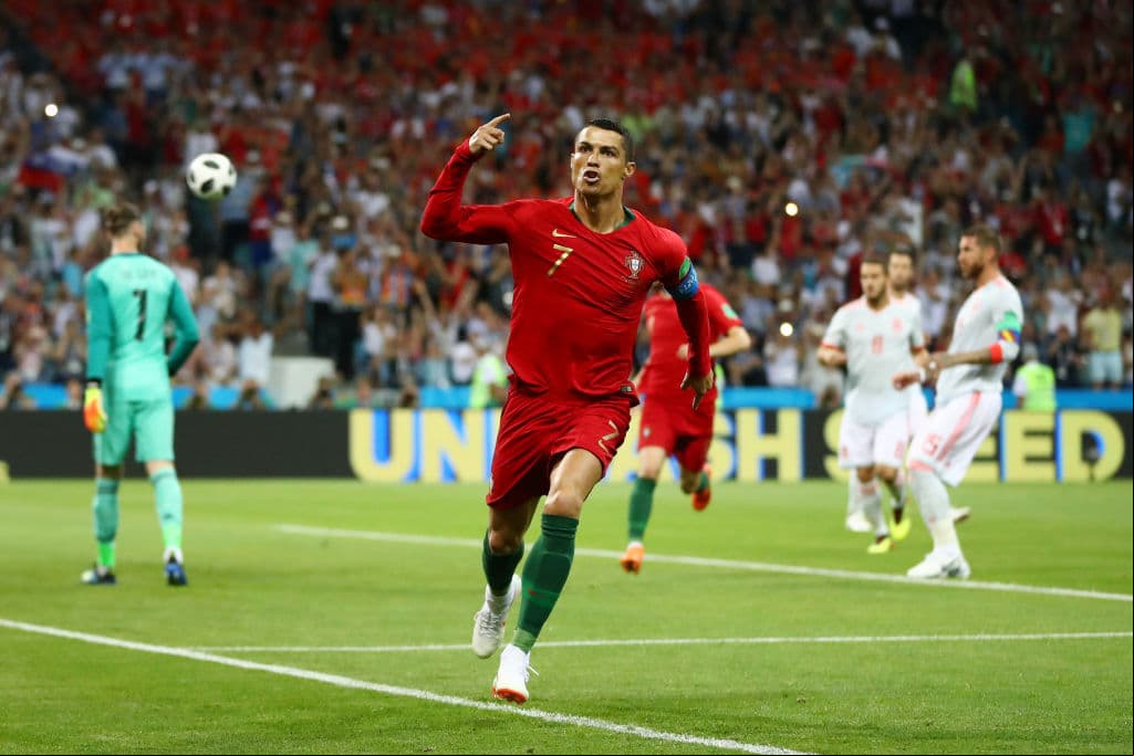 Para alcanzar los 100 goles tuvo que disputar 165 partidos.