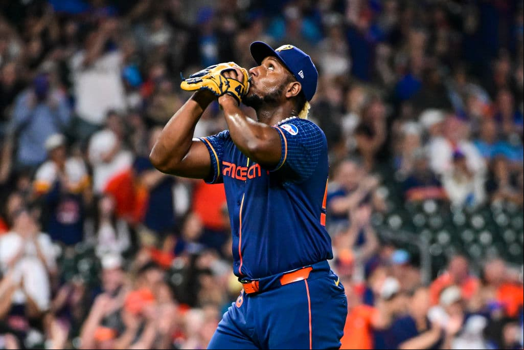 Ronel Blanco lanza juego sin hit ni carrera para Houston Astros