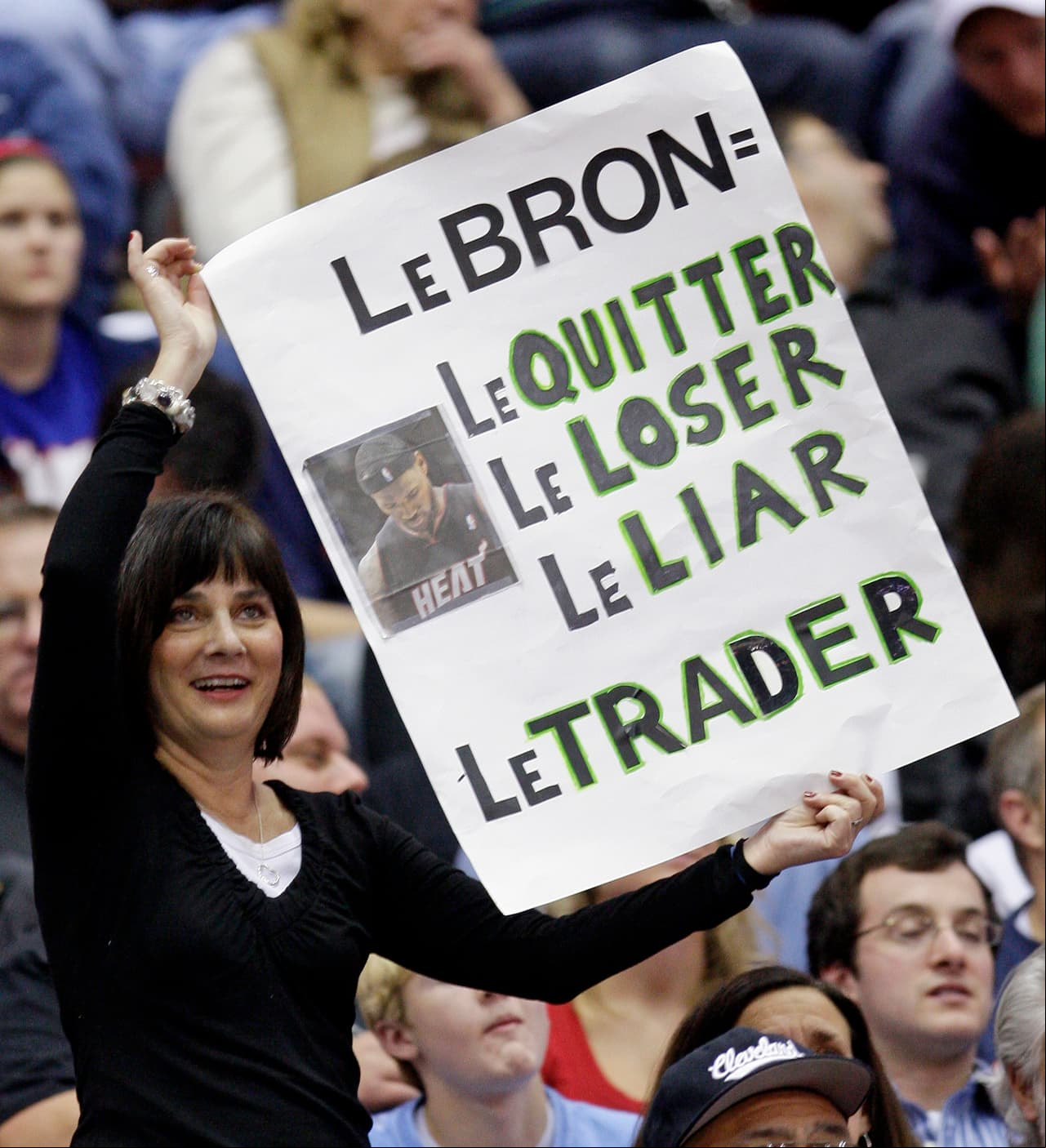 El 2 de diciembre de 2010, tras haber dejado a los Cavs para firmar por el Miami Heat en un programa especial que se televisó en ESPN llamado 'The Decision', se dio el inevitable regreso a 'casa'.