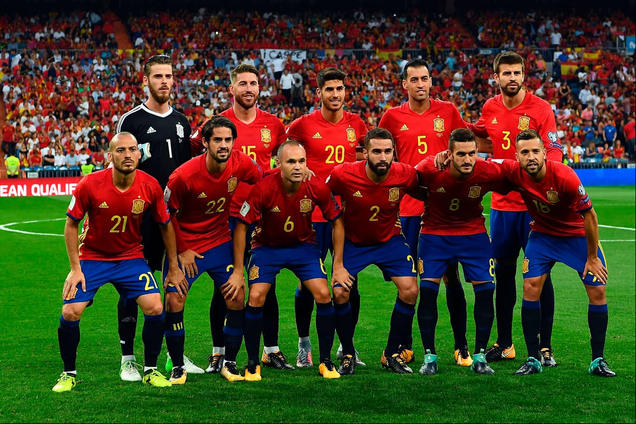 Este fue el 11 de España: De Gea; Carvajal, Ramos, Piqué, Alba; Iniesta, Busquets, Koke; Isco, Asensio, Silva.