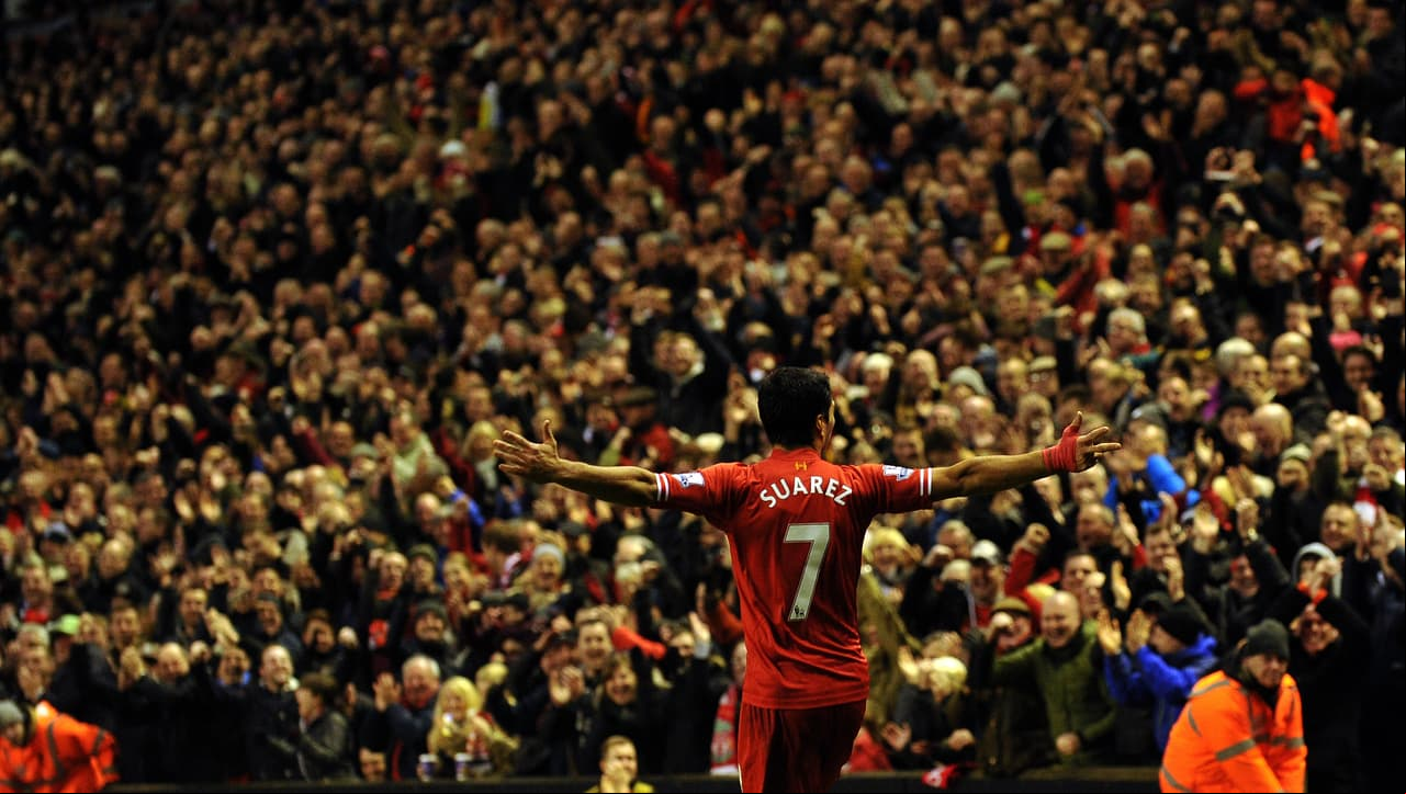 El uruguayo Luis Suárez también tiene uno de los máximos registros anotadores de la Premier League al marcar 31 tantos en la 2013-14.