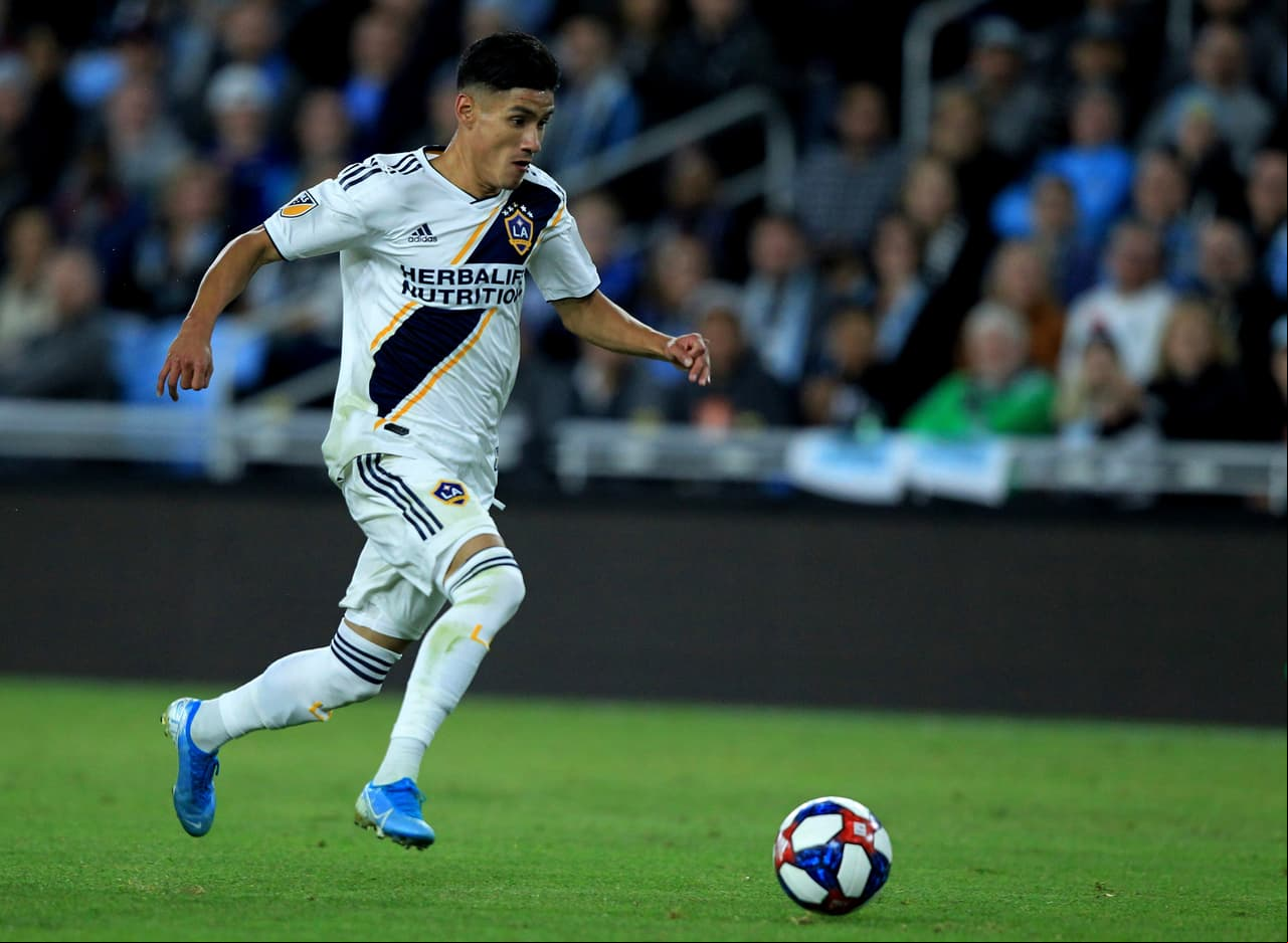 Uriel Antuna es la bomba de la Liga MX con su llegada a las Chivas, proveniente del Galaxy.