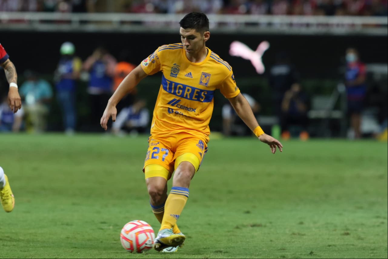 Jesús Angulo (Tigres) aparece en la novena posición con 7 millones de euros.