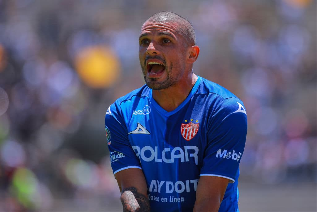 Un golazo de volea de Adrián Aldrete en el primer tiempo bastó para que Pumas sumara ante Necaxa su primer triunfo en el Apertura 2022 de la Liga MX.