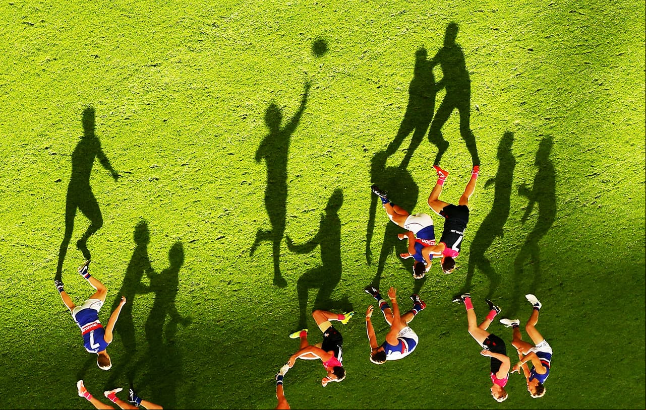 Acá se ve el papel que puede jugar una fotografía desde una panorámica diferente durante un partido de fútbol americano en Australia.