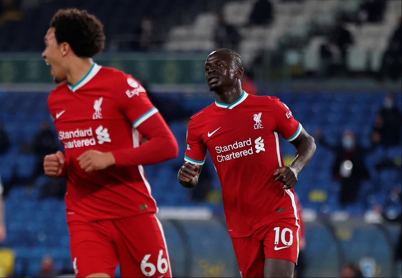 Leeds le empata de último minuto al Liverpool durante la Jornada 32 de la Premier League. Los jugadores del equipo local recibieron con un mensaje fuerte a los 'Reds', pues utilizaron una playera con la leyenda 'Earn it', gánatelo en español y 'Football is for the Fans', el futbol es para los fanáticos, como reacción a la creación de la Superliga europea.