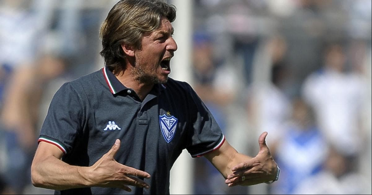 "Busco armar un grupo de personas y luego un equipo de fútbol"