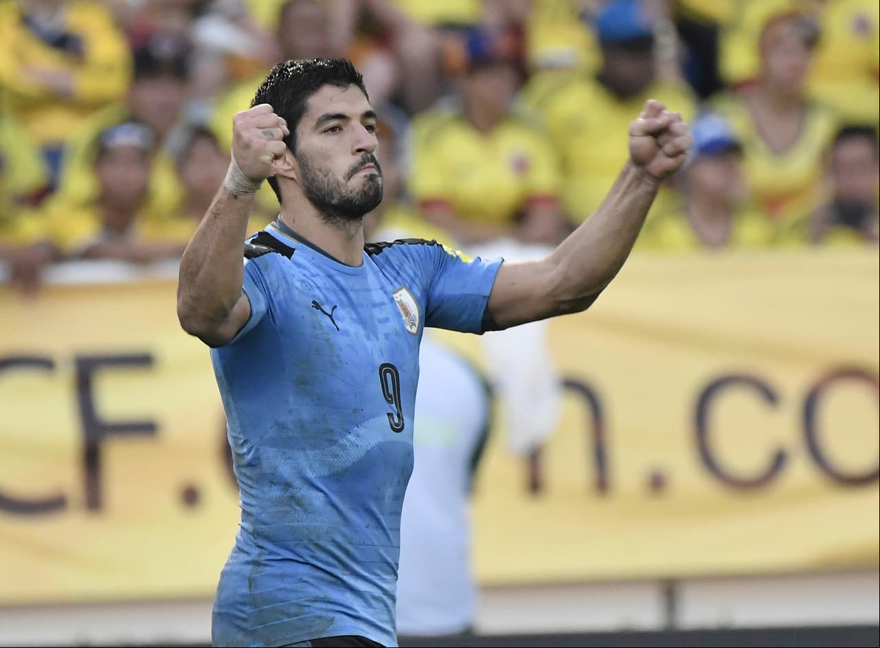 Luis Suárez completa 47 goles en 90 partidos con Uruguay, con el que ha sido campeón de Copa América en 2011. Aún tiene camino por recorrer.