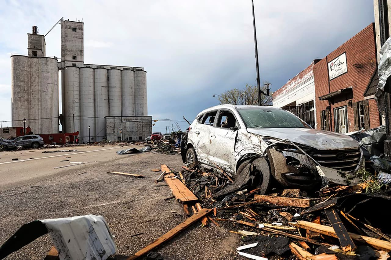 Tornados en Texas y Florida dejan 4 muertos: más de 52 millones bajo alerta por tormentas severas