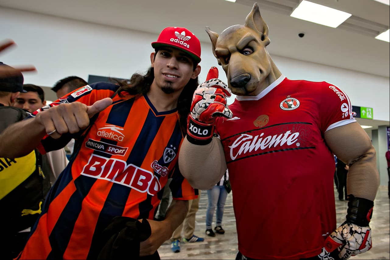 El colorido de la afición en la Jornada 14