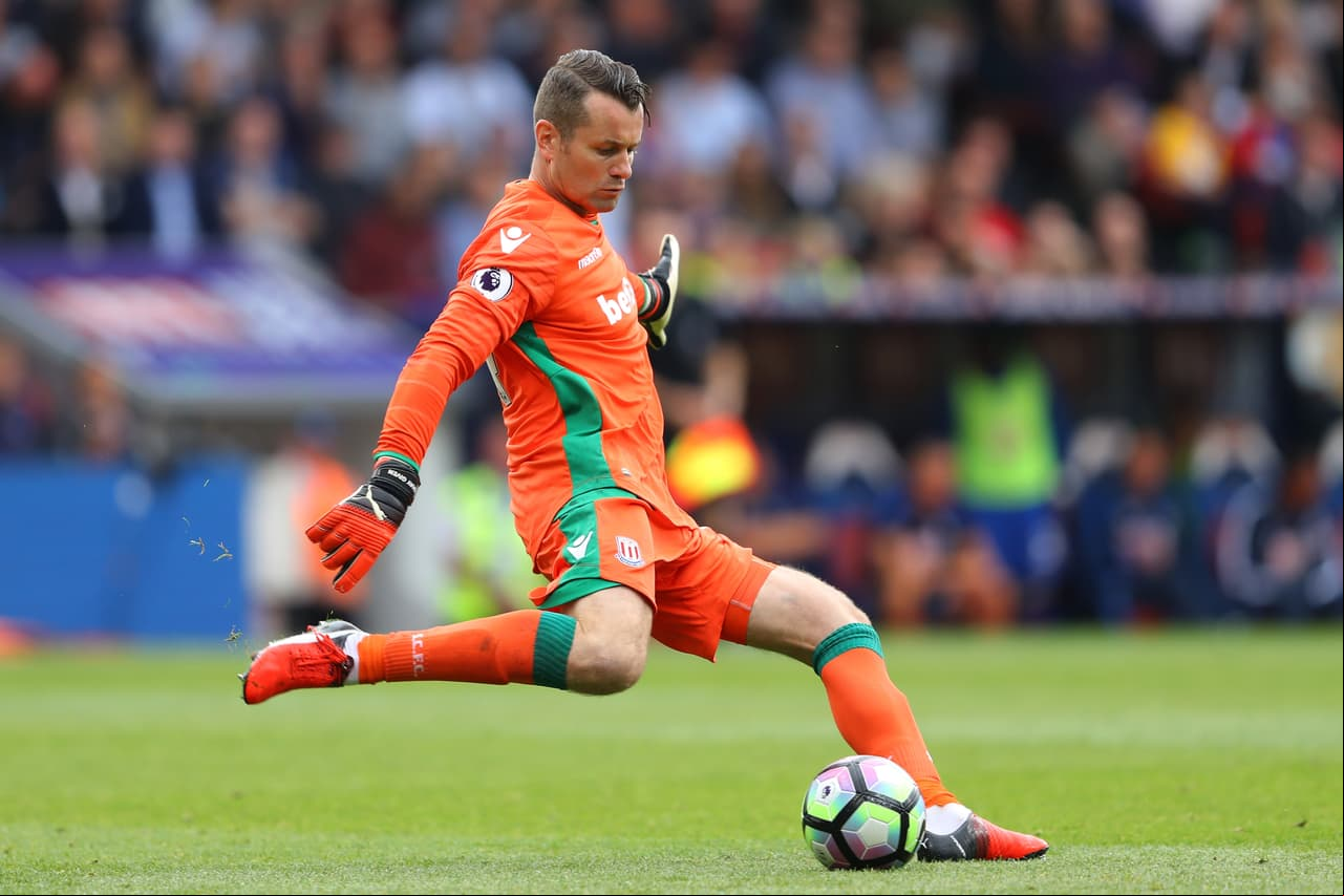 A sus 40 años, el arquero Shay Given se mantiene vigente con el Stoke City en la Premier League de Inglaterra. Con su selección fue mundialista.