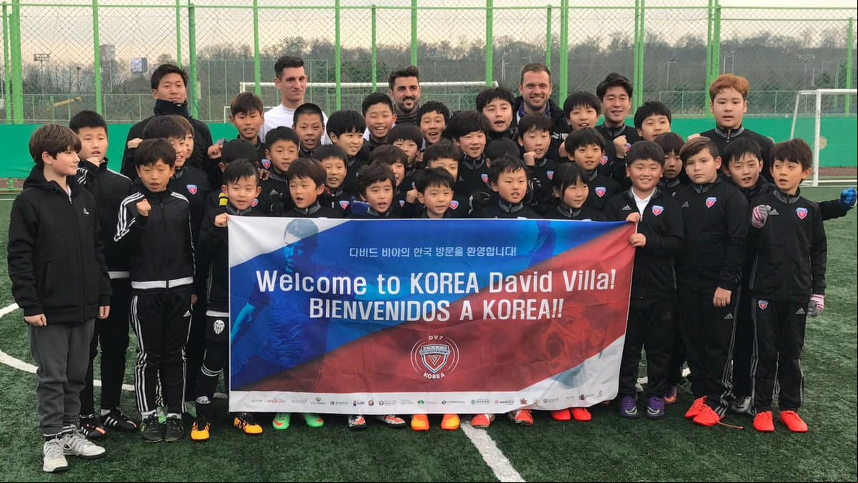 Algo que también hizo en Corea del Sur. (Twitter | @Guaje7Villa)