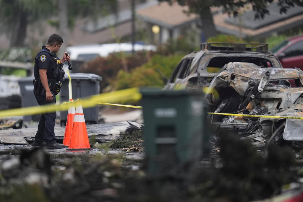 Al menos cuatro muertos en el accidente de la una avioneta que se estrelló en vecindario de San Diego