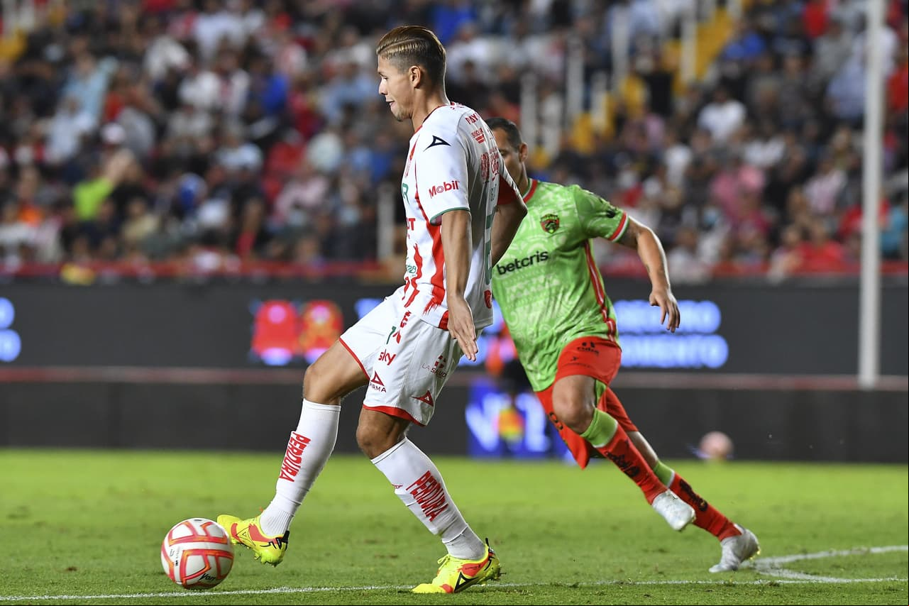 Con 10 jugadores, Necaxa derrotó a FC Juárez en Aguascalientes gracias a un golazo de Facundo Batista al final de la primera parte. Édgar Méndez salió expulsado al 72’, y pese a que Bravos encimó no pudo encontrar el empate en la Jornada 4 del Apertura 2022.