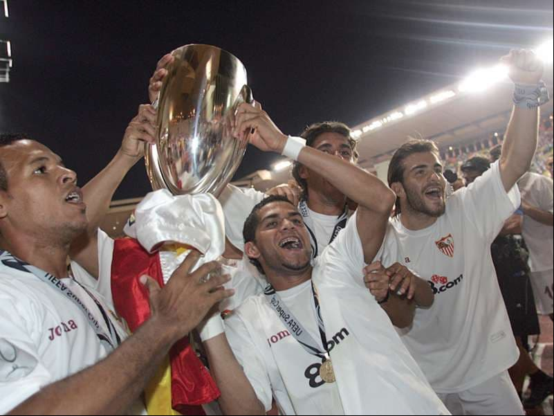 Y también ganó la Supercopa de la UEFA esa misma temporada (2006-07).
