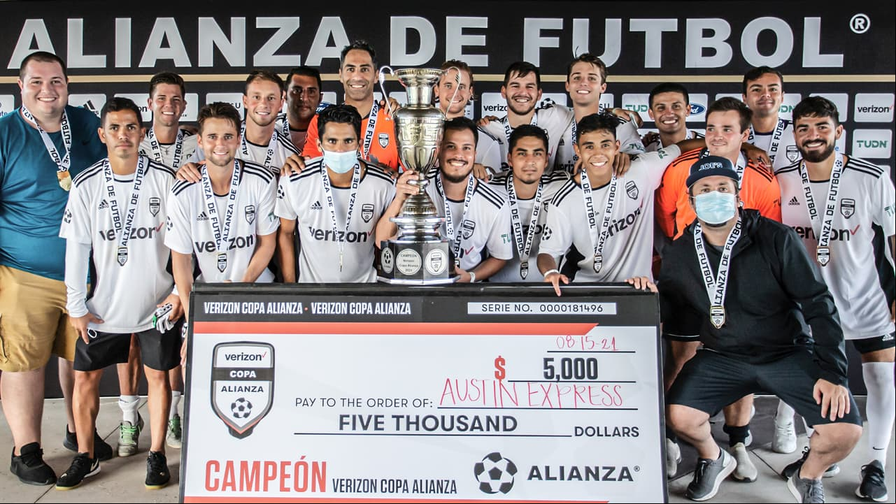 Los dos primeros lugares de la competencia consiguieron su lugar en la final nacional.