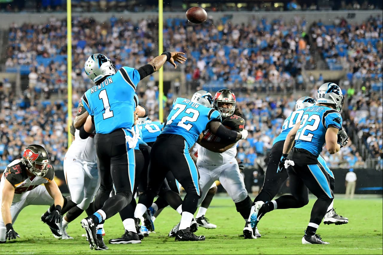 Las mejores imágenes del Carolina Panthers vs Tampa Bay Buccaneers del Thursday Night en la Semana 2 de la NFL.