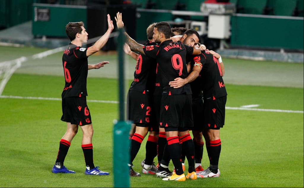 Goliza por parte de la Real Sociedad ante el Betis en el Benito Villamarín, los autores de los goles fueron Cristian Portugués, Mikel Oyarzabal y Adnan Januzaj.