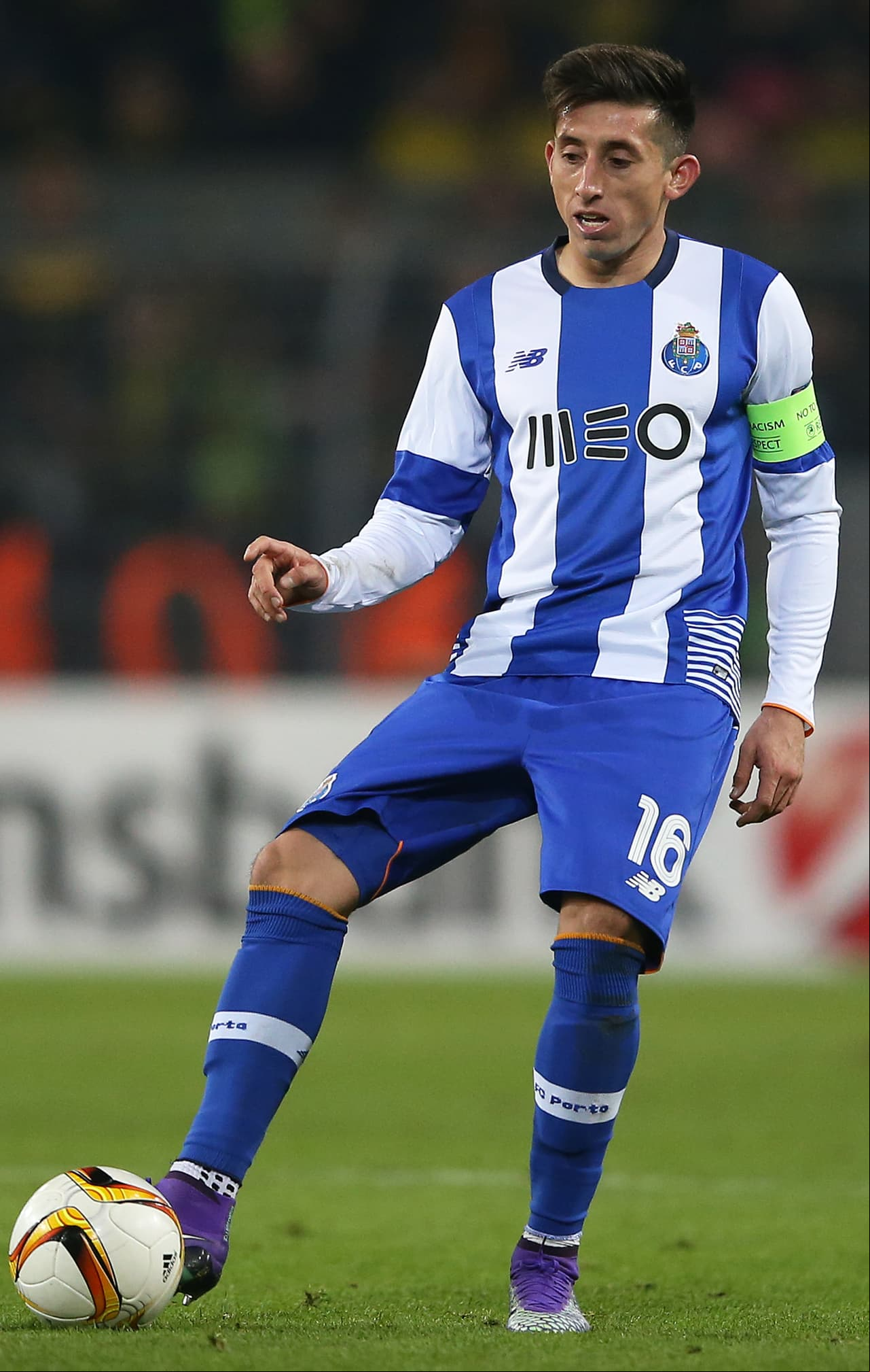 Por su parte, Héctor Herrera fue suplente con el 'dragao' y no fue utilziado por el entrenador. El mediocampista lleva 16 partidos en la liga de portugal esta temporada.