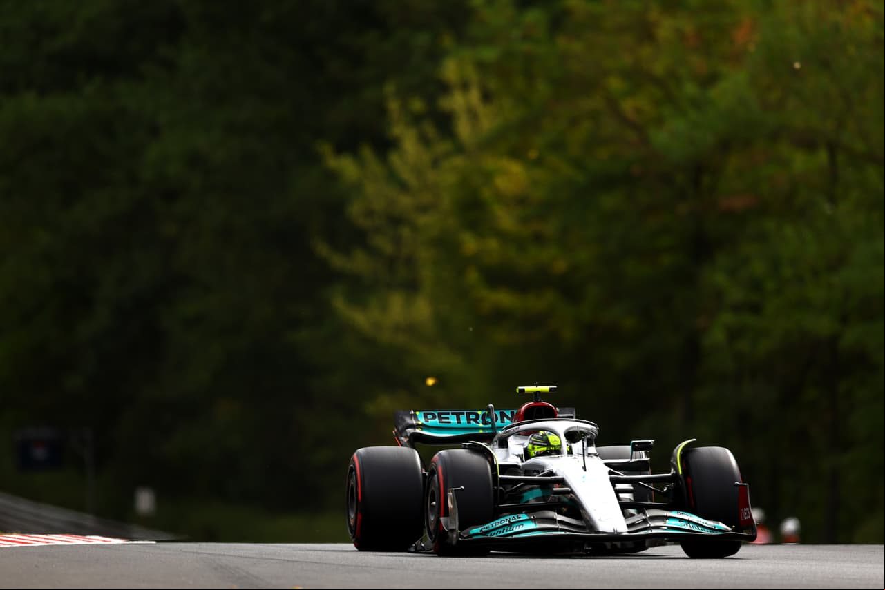 George Russel arrebató de último momento la pole position en el GP de Hungría a Carlos Sainz; el mexicano Checo Pérez tuvo un mal resultado y saldrá en el lugar 11.