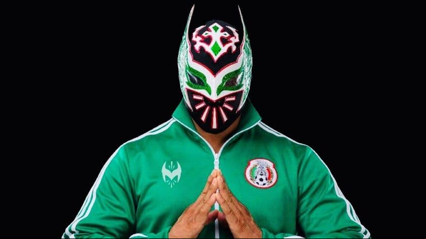 <b>El delantero de Wolves fue recompensado</b>
<br>“El mérito del diseño de la máscara es de mi mascarero, que estuvo buscando los logos y la forma de hacer la tela. Tuvo un excelente resultado”, reveló Sin Cara al enviarle una máscara personalizada con el diseño del Wolverhampton.