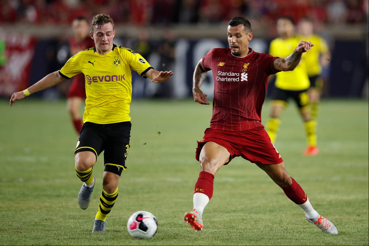 Dejan Lovren sería el elegido por la Roma para reemplazar a Kostas Manolas. El croata está tasado en 20 millones de euros.