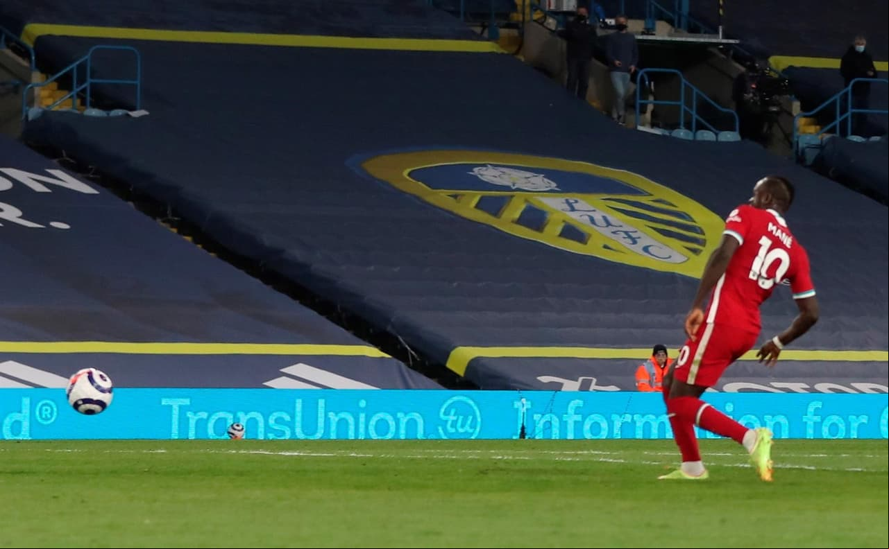 Leeds le empata de último minuto al Liverpool durante la Jornada 32 de la Premier League. Los jugadores del equipo local recibieron con un mensaje fuerte a los 'Reds', pues utilizaron una playera con la leyenda 'Earn it', gánatelo en español y 'Football is for the Fans', el futbol es para los fanáticos, como reacción a la creación de la Superliga europea.