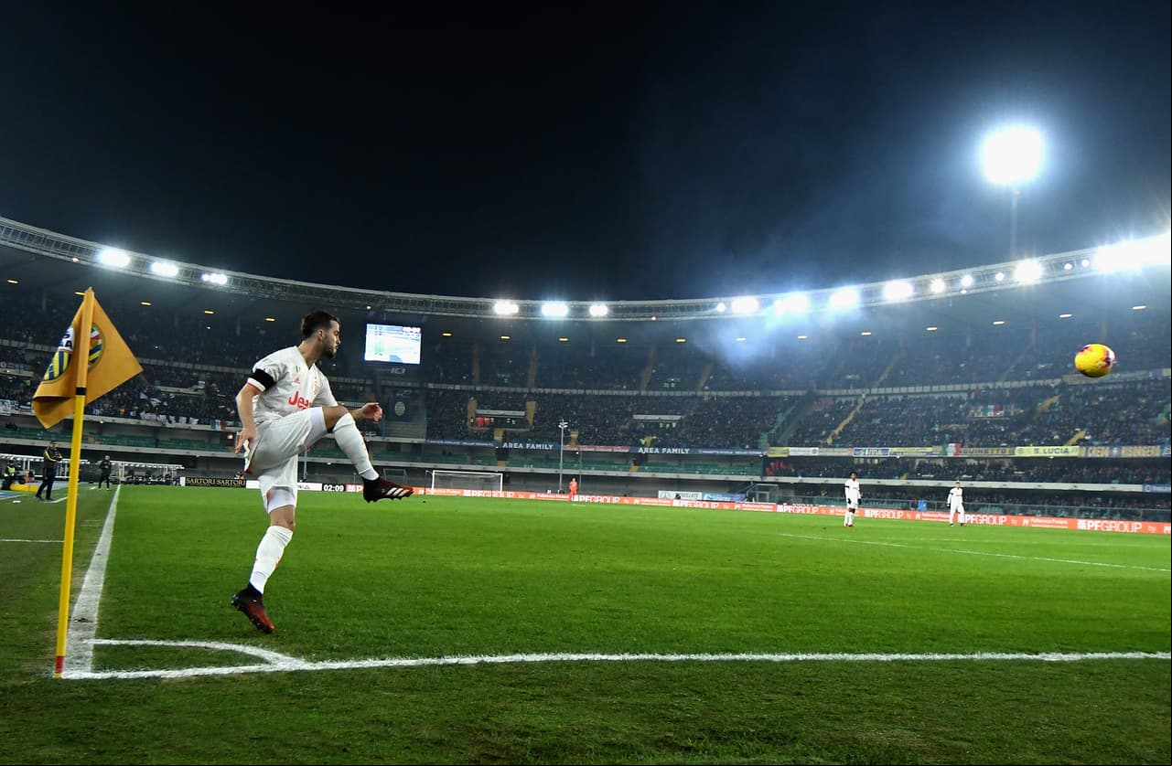 Cristiano Ronaldo marcó al 65’ y Fabio Borini emparejó los cartones. Pazzini (86’) cobró un penal para el 2-1 final. La siguiente jornada Juventus recibirá a Brescia y Hellas Verona visitará al Udinese.
