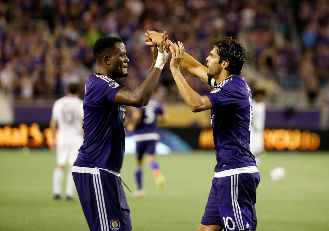 <b>Kaká & Cyle Larin en Números: </b>Larin sigue implacable, es el quinto mejor anotador de la MLS con 11 goles – ninguno de penal – y a tan solo dos del líder. El canadiense también tiene 3 asistencias. Mientras que Kaká tiene 3 goles festejados, podría tener uno más pero cedió un penalti en acto de liderazgo y compañerismo, y tiene 6 pases para gol. Orlando suma 35 goles en total.
<b> </b>
