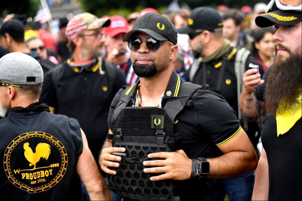 Enrique Tarrio, el exlíder de los Proud Boys, es condenado a 22 años de cárcel por el asalto al Capitolio