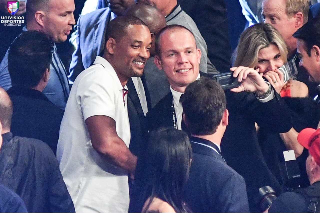 Muy solicitado para fotos, autógrafos y saludos, nunca ausente en los grandes eventos, el actor y cantante Will Smith.