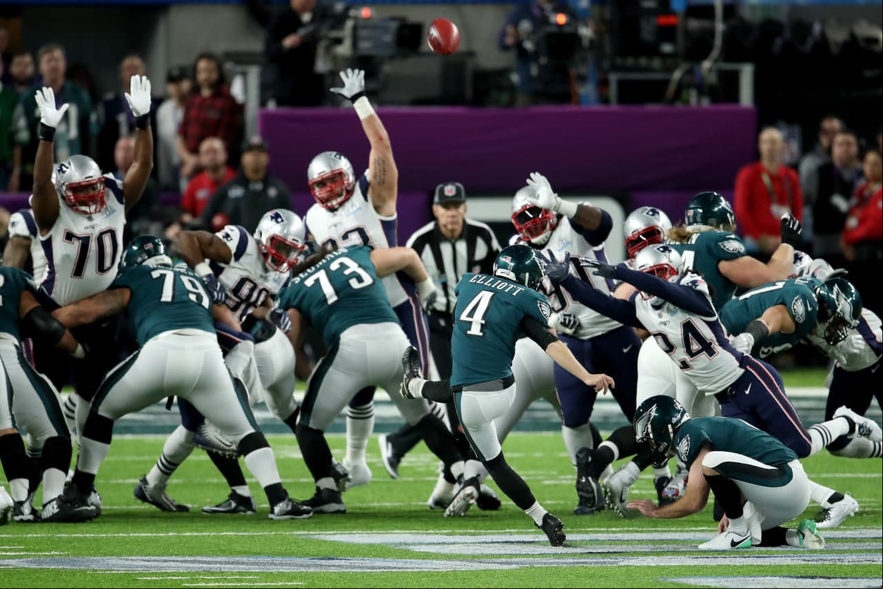 Las ofensivas no perdonan. Gol de campo de Jake Elliott y los Eagles amplían la ventaja. Philadelphia 32 - 26 New England