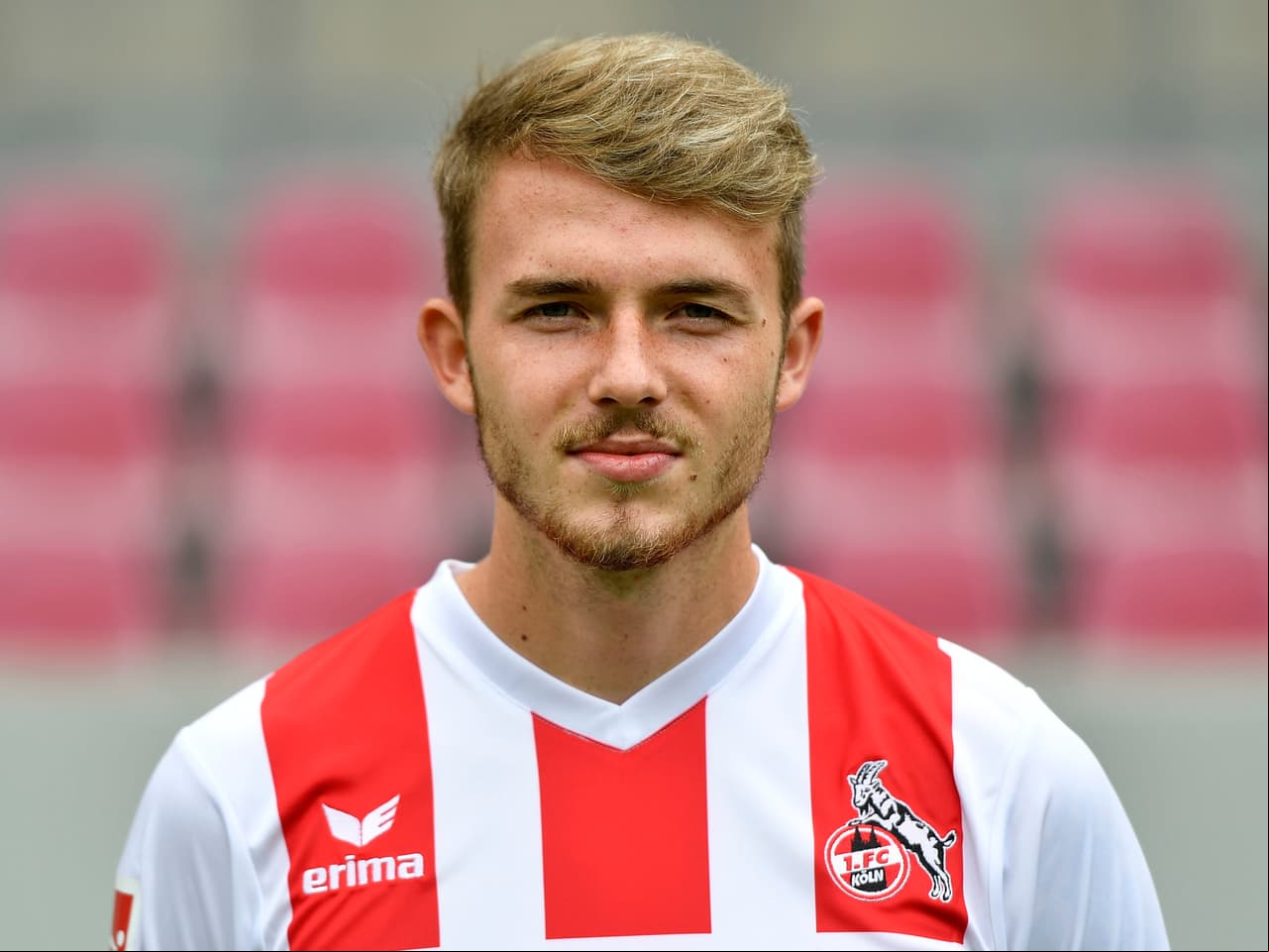 Jannes Horn del Hannover, también está infectado.