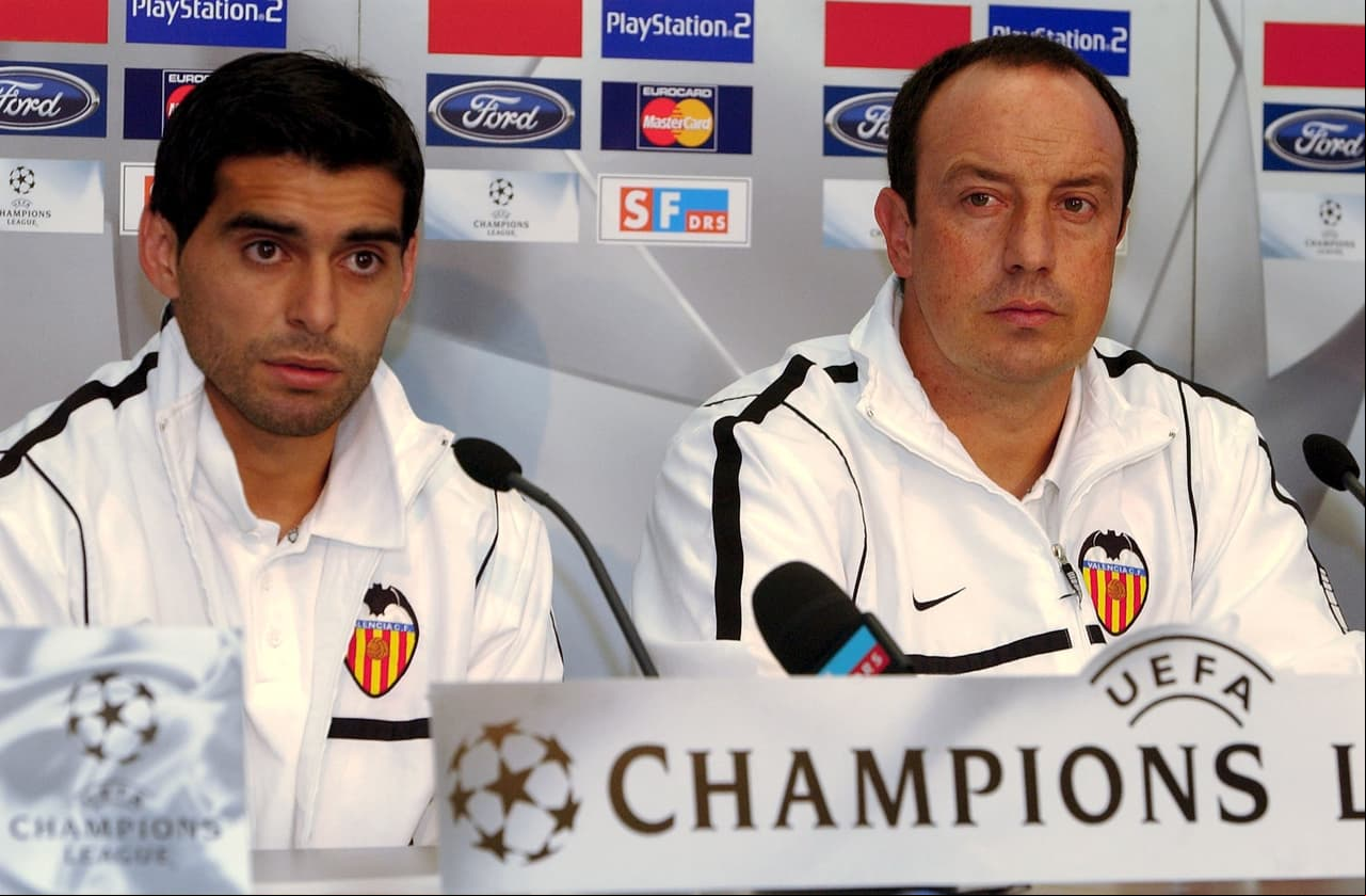 <b>Valencia</b> - Tras sus buenos números en el Tenerife, el español llega al banquillo del Valencia donde se convirtió en un referente en Europa. Benítez logró terminar con la sequía de 30 años sin título del club. Consiguió 88 victorias en 162 partidos dirigidos y convirtió al Valencia en uno de los equipos del momento.