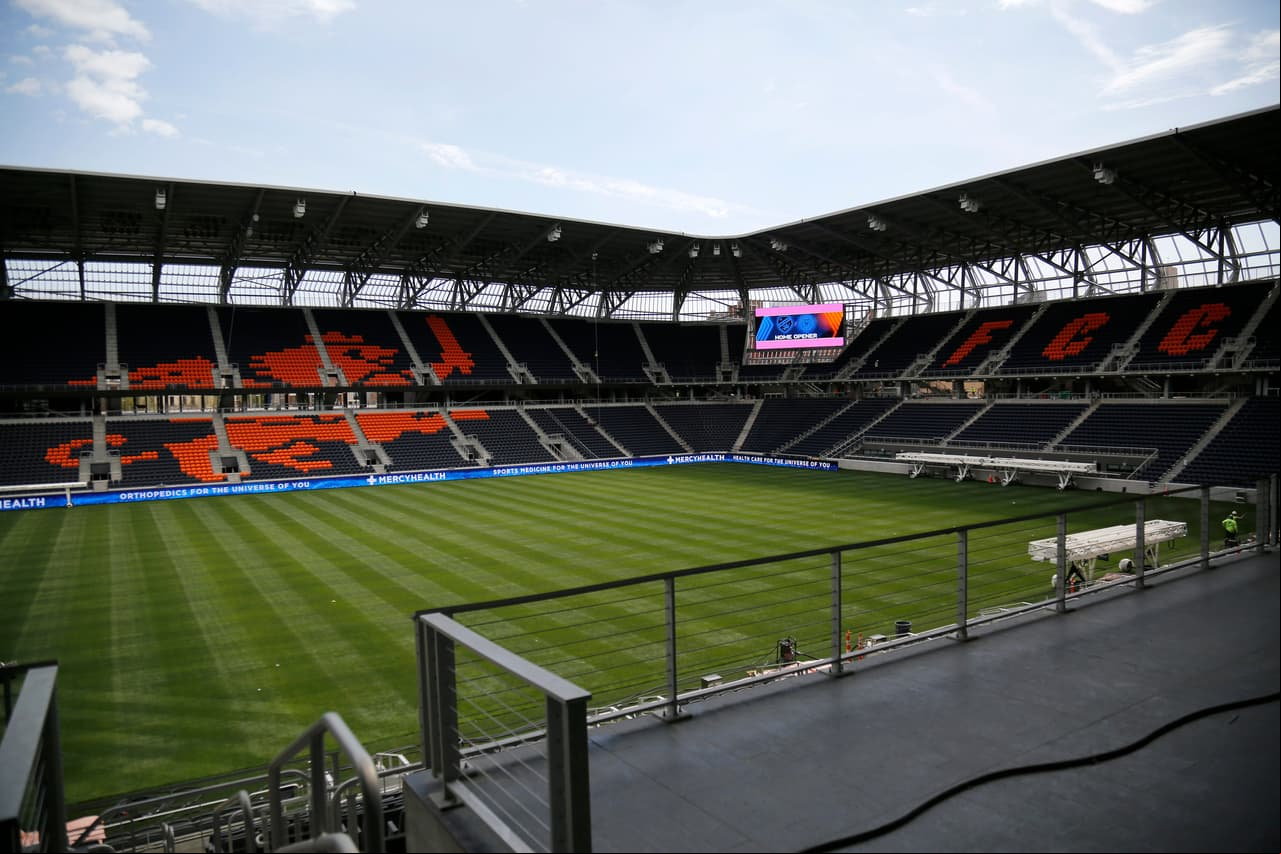 Todo listo para la apertura del TQL Stadium.