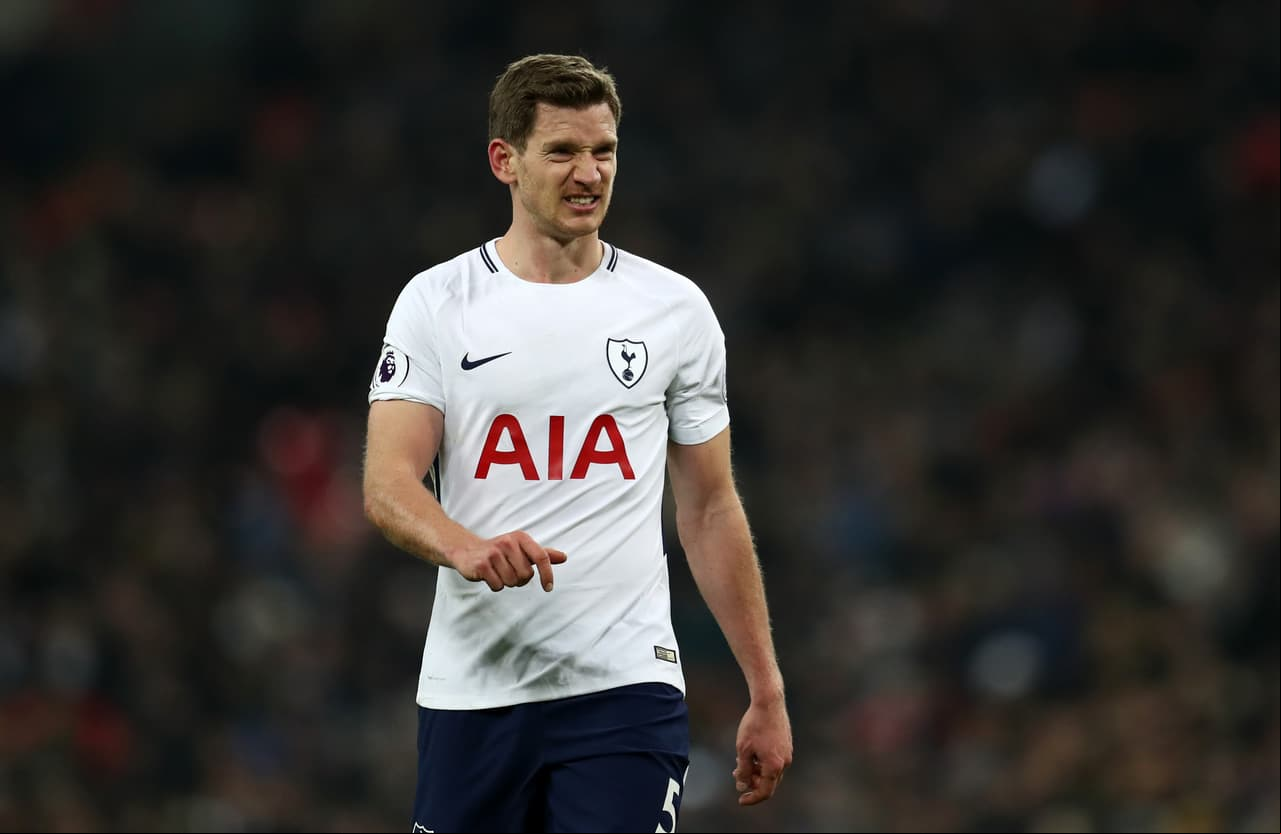 Jan Vertonghen del Tottenham completan la defensa central.