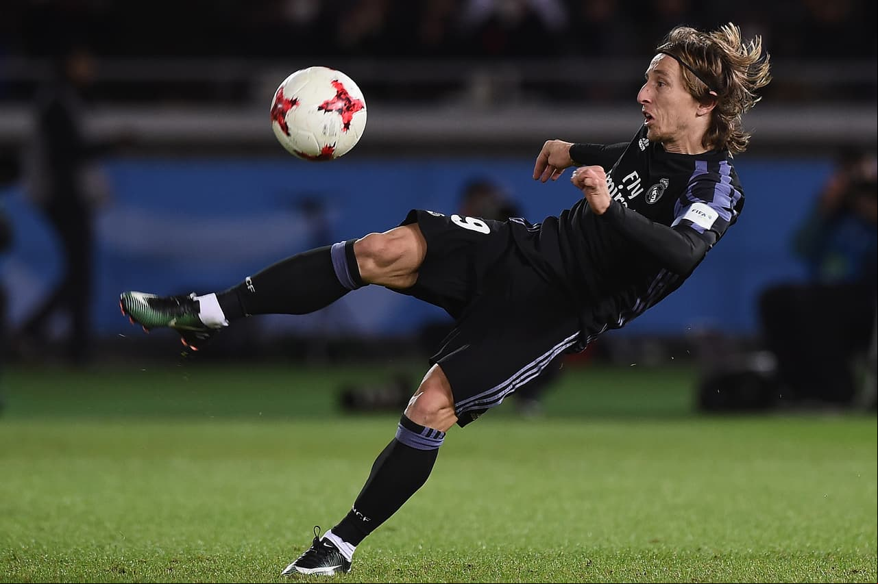 En esa misma jugada Luka Modric haría la jugada más vistosa del partido con un remate de tijera.