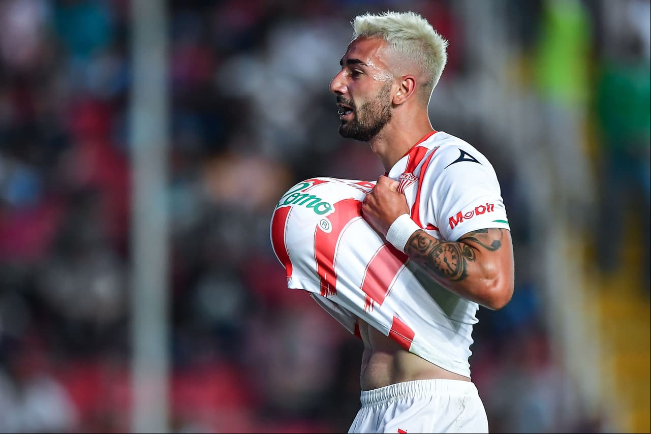 Con 10 jugadores, Necaxa derrotó a FC Juárez en Aguascalientes gracias a un golazo de Facundo Batista al final de la primera parte. Édgar Méndez salió expulsado al 72’, y pese a que Bravos encimó no pudo encontrar el empate en la Jornada 4 del Apertura 2022.