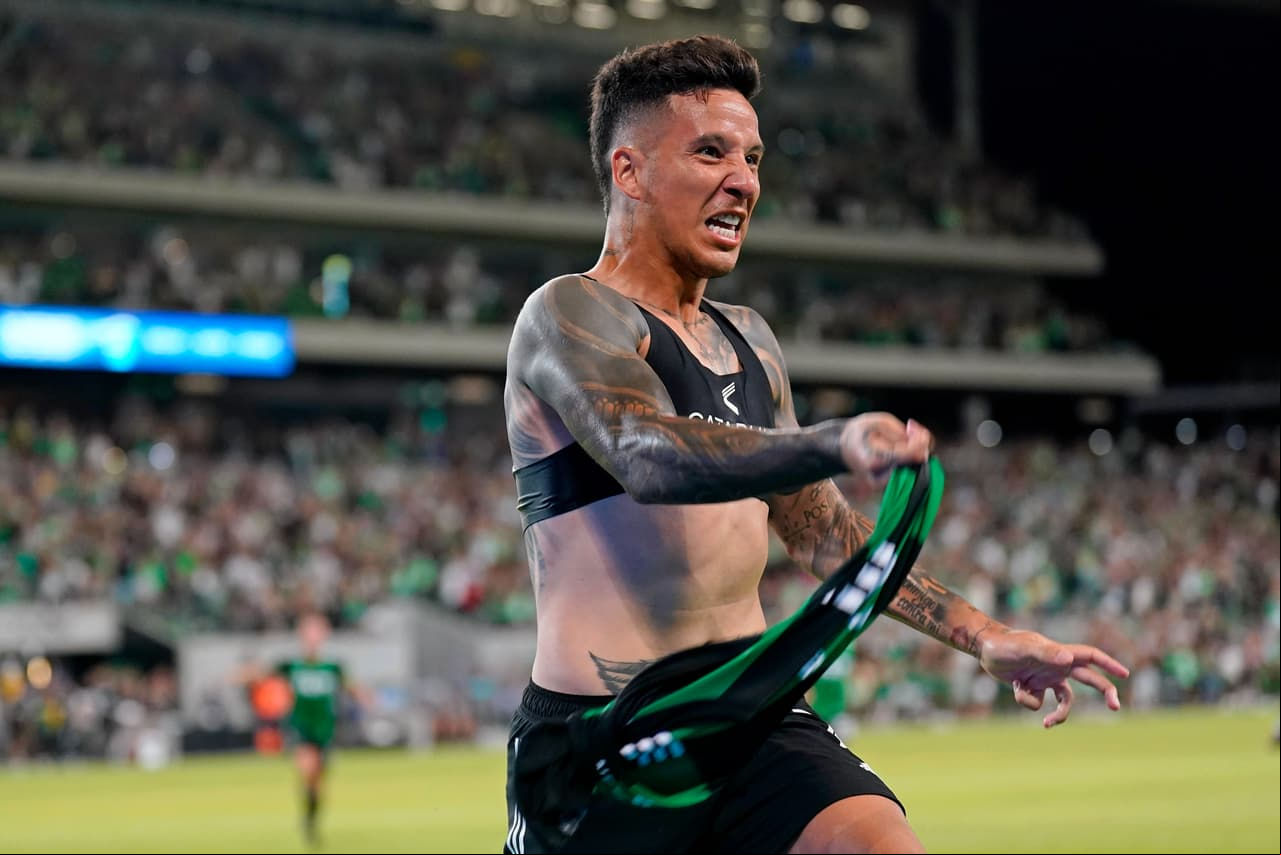 Sebastián Driussi fue la pieza clave para que Austin FC pudiera convertir una derrota en casa por 3-1 ante Sporting Kansas City en una rutilante victoria por 4-3.
<br>