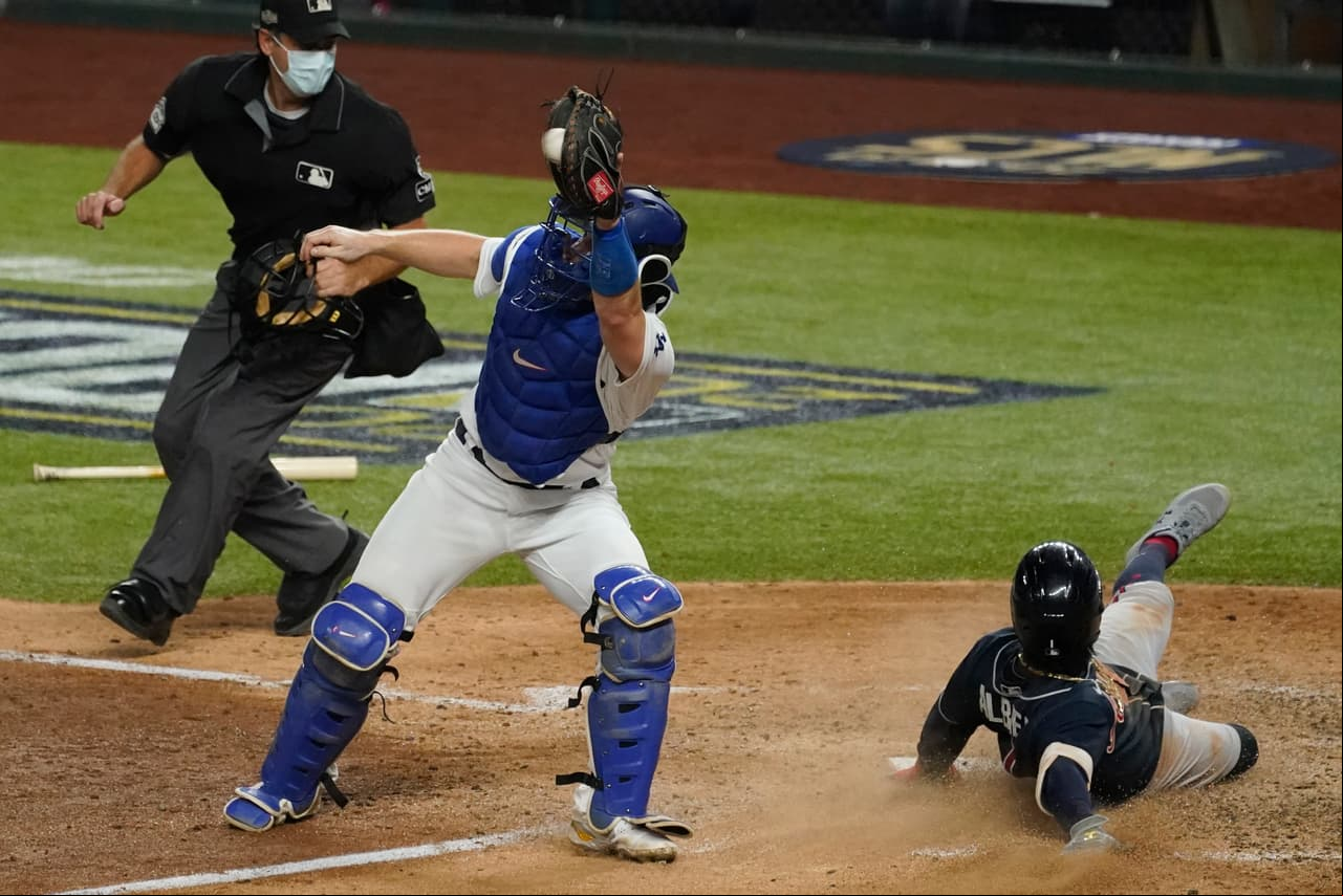 Atlanta vuelve a dejar ir una ventaja 3-1 y termina perdiendo el juego más importante de la serie 3-4 frente a Los Angeles Dodgers.