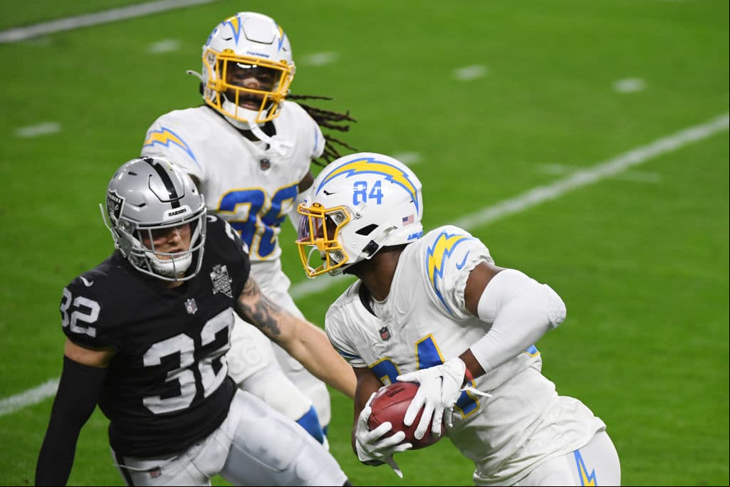 Raiders no logran finiquitar a los Chargers y en menos de cuatro minutos consiguen la victoria 30-27.