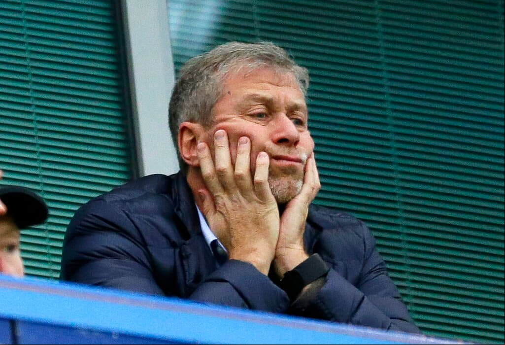 Patrocinador de Chelsea pide suspensión de contrato por multa