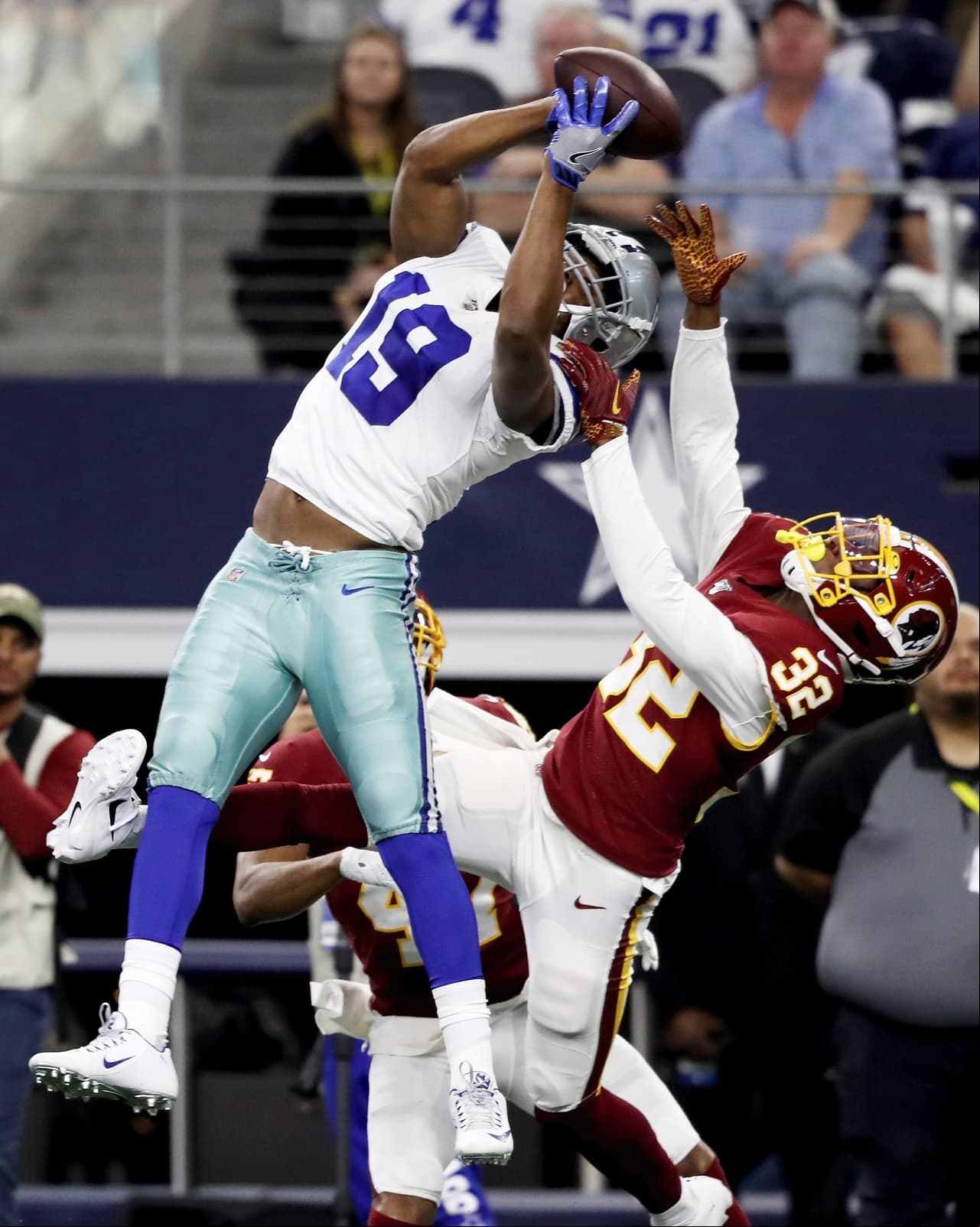 Dallas Cowboys 
<b>47-16</b> Washington Redskins